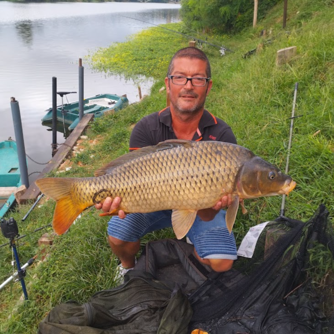 Finde de pesca en Francia para 4